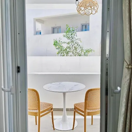 Apartment Eutixia House *
